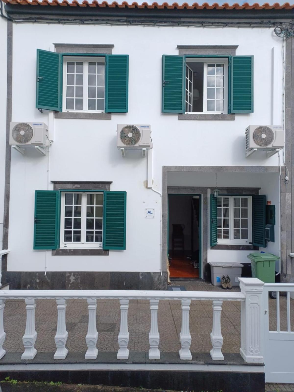 Espirito Azul Guest House - Rooms To Rent, 2 Minutes Walking From The Beach, Marina And Our Dive Center Vila Franca do Campo Luaran gambar