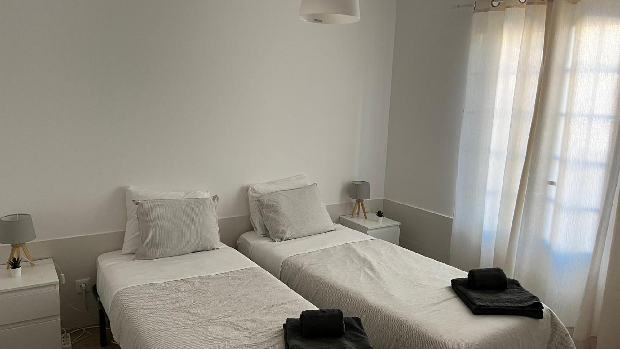 Espirito Azul Guest House - Rooms To Rent, 2 Minutes Walking From The Beach, Marina And Our Dive Center Vila Franca do Campo Luaran gambar